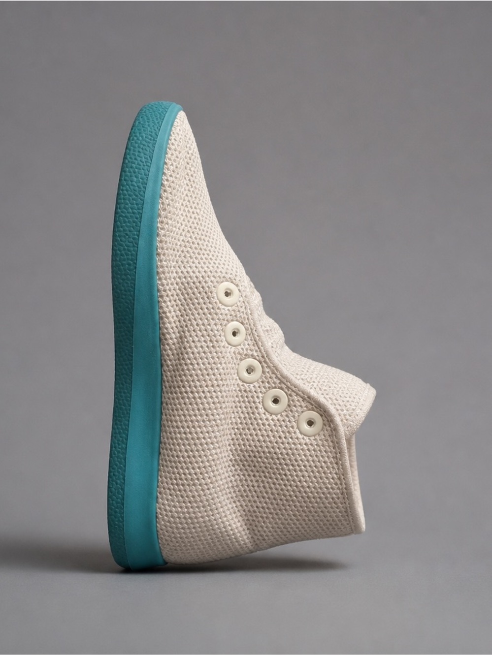 The just water x Allbirds Sneaker